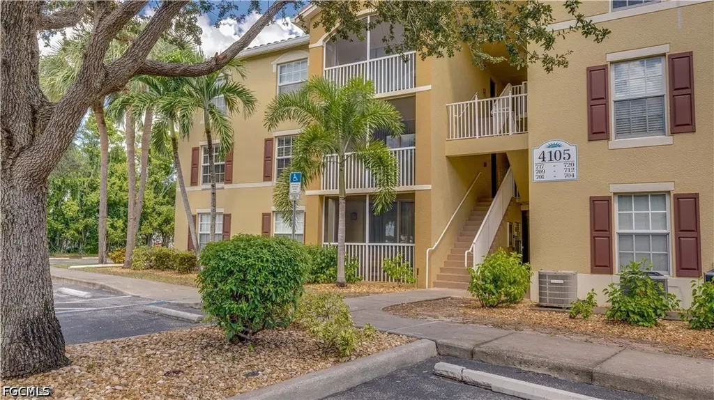 4105 Residence Drive Fort Myers FL 33901