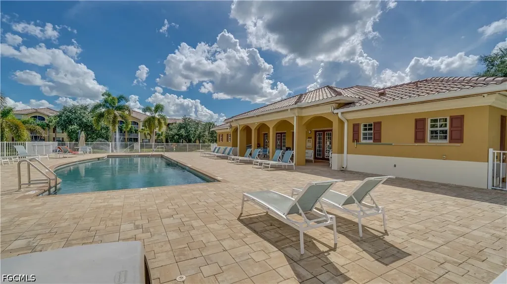 4105 Residence Drive Fort Myers FL 33901