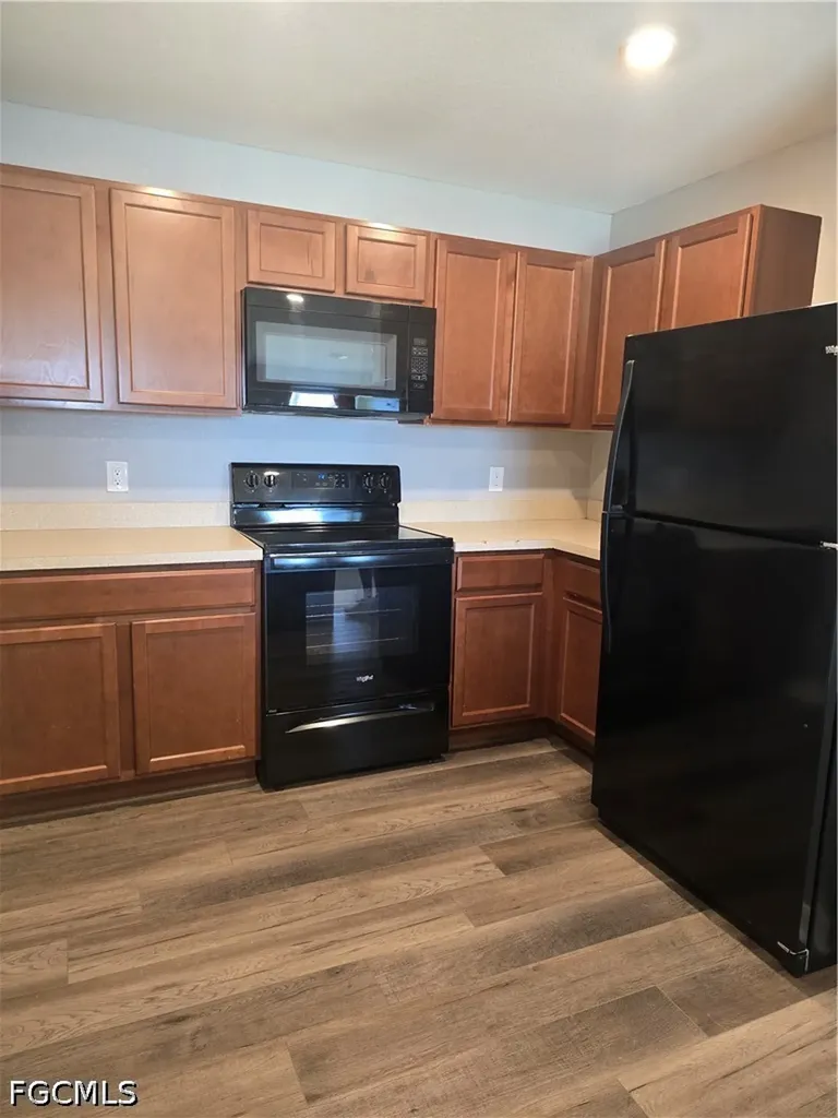 2122 NE 13th Place Cape Coral FL 33909