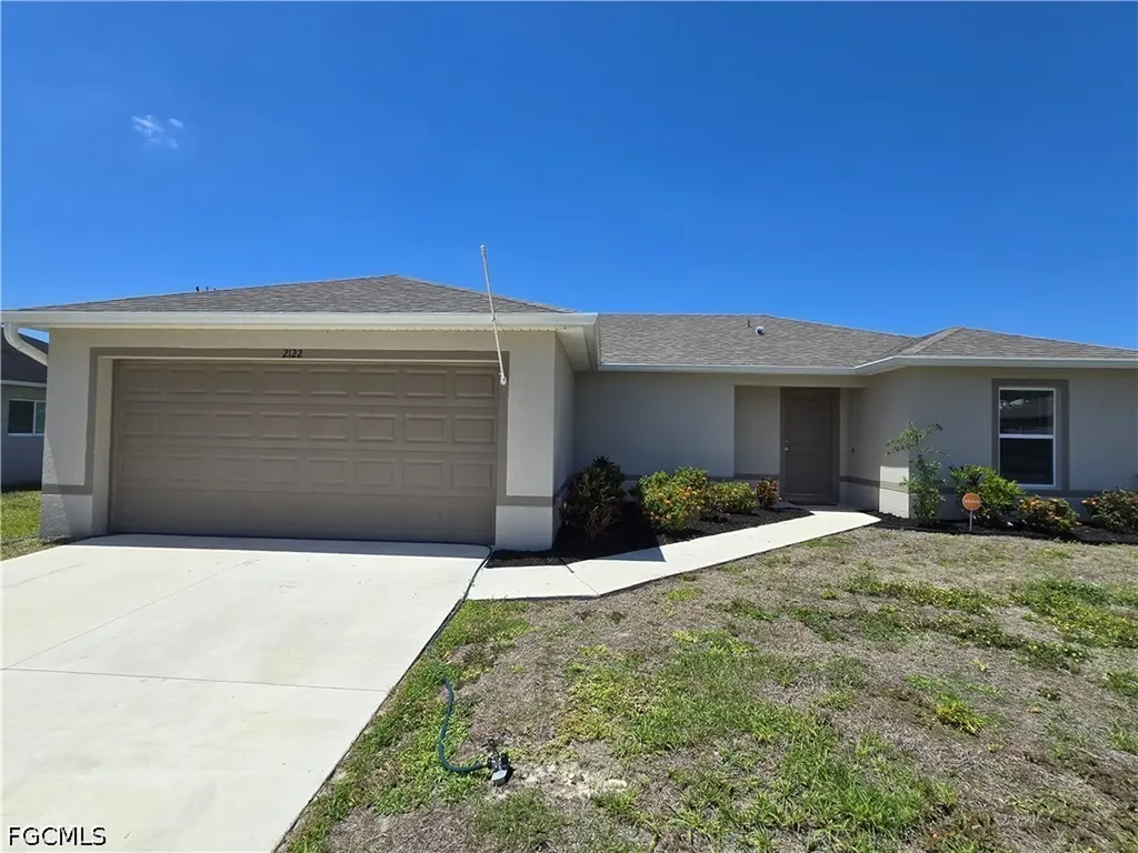 2122 NE 13th Place Cape Coral FL 33909