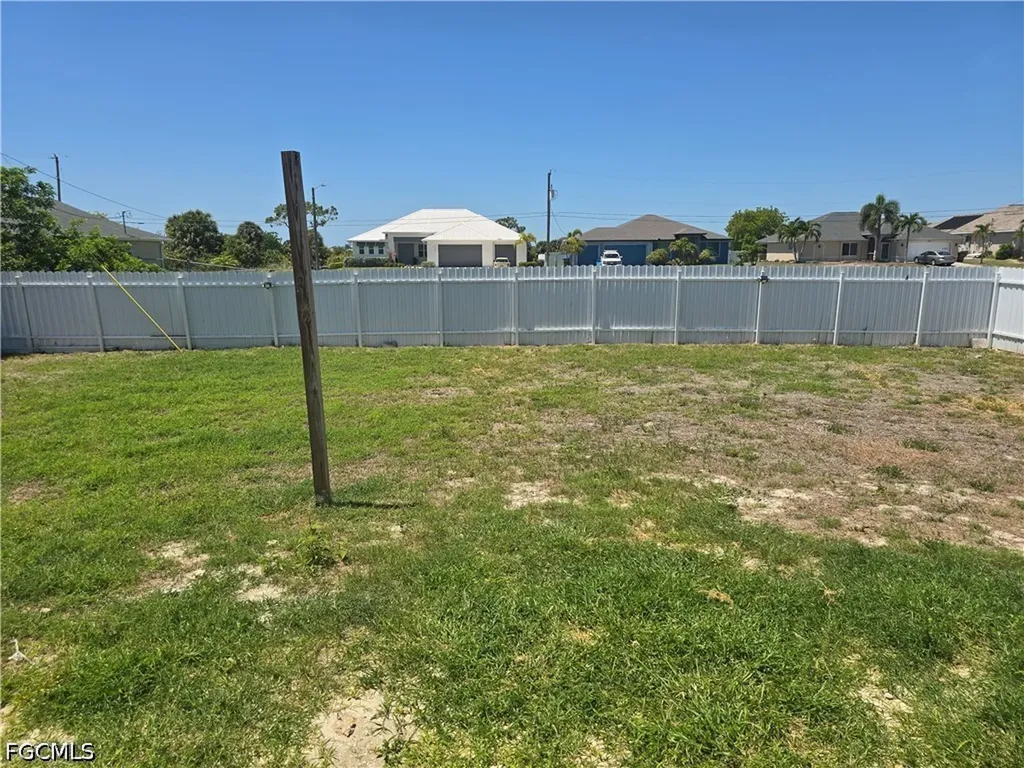 2122 NE 13th Place Cape Coral FL 33909