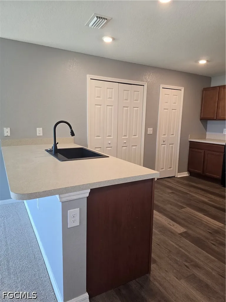 2122 NE 13th Place Cape Coral FL 33909