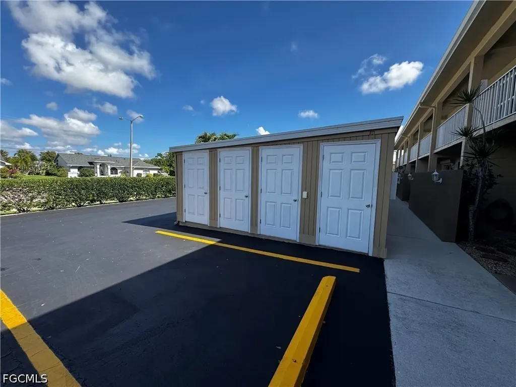 4417 Country Club Boulevard Cape Coral FL 33904