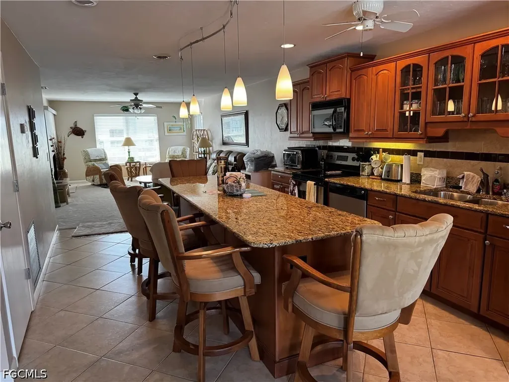 4417 Country Club Boulevard Cape Coral FL 33904