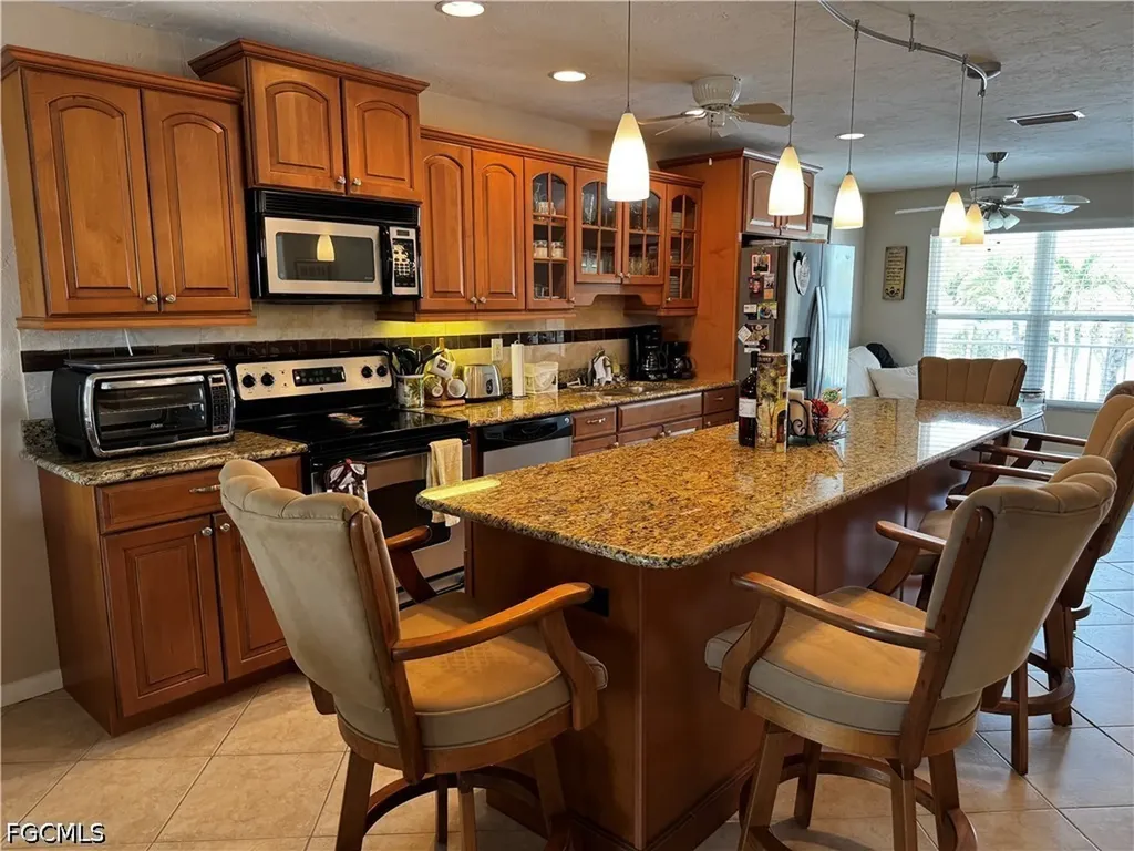 4417 Country Club Boulevard Cape Coral FL 33904