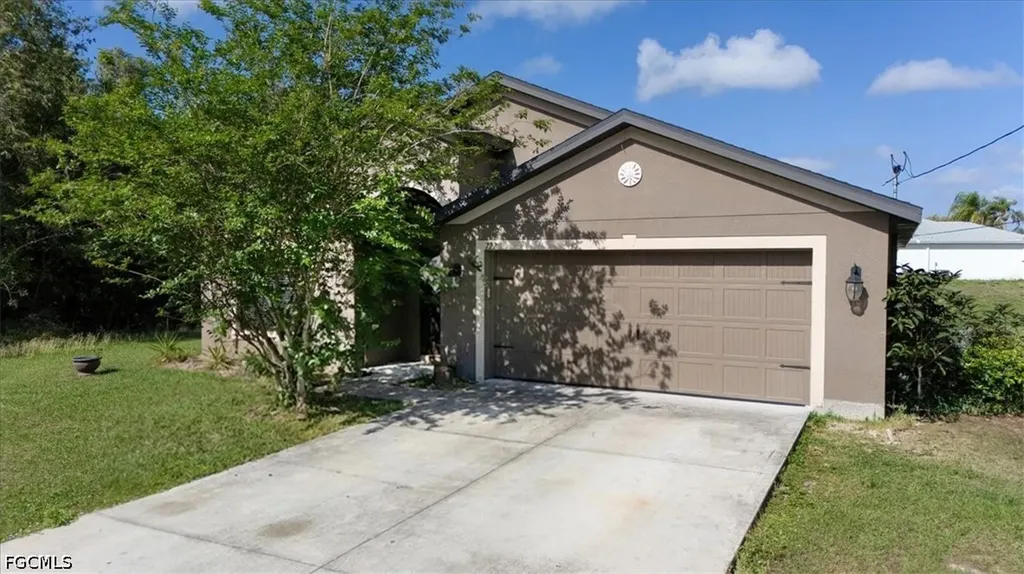 722 Arundel Circle Fort Myers FL 33913