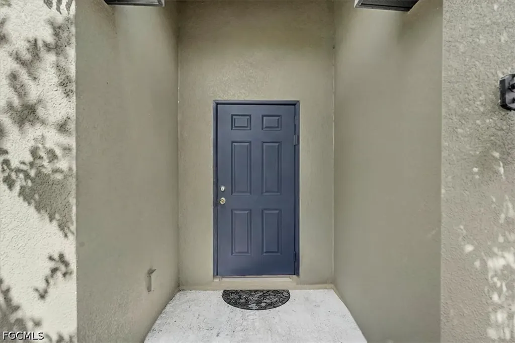 722 Arundel Circle Fort Myers FL 33913