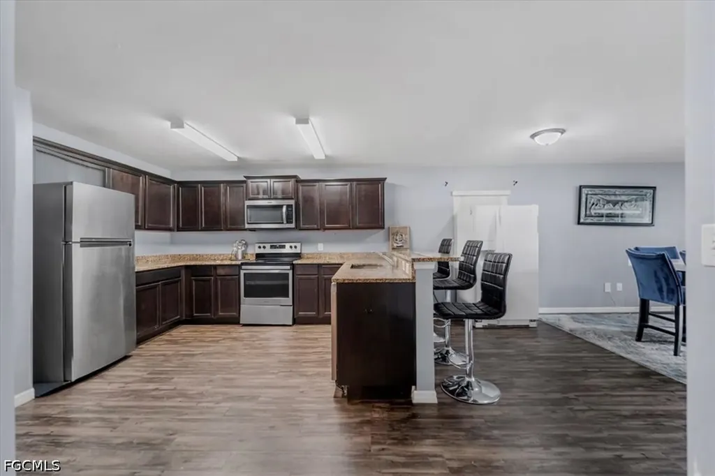 722 Arundel Circle Fort Myers FL 33913