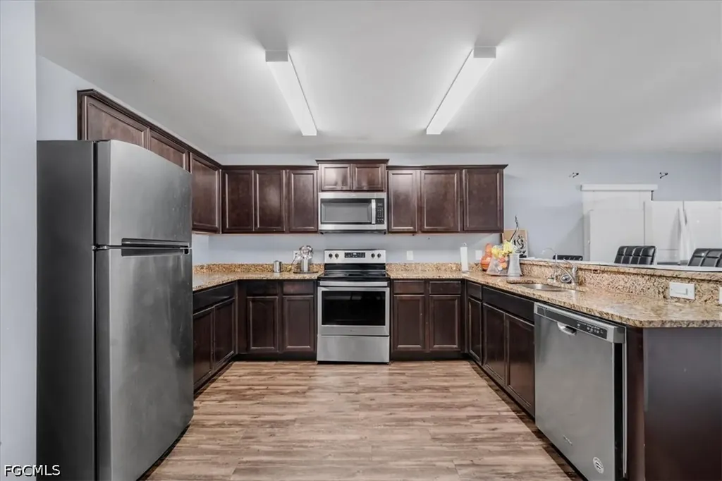 722 Arundel Circle Fort Myers FL 33913