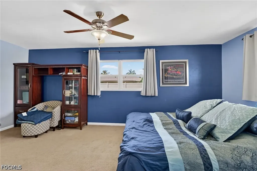 1305 SE 37th Terrace Cape Coral FL 33904