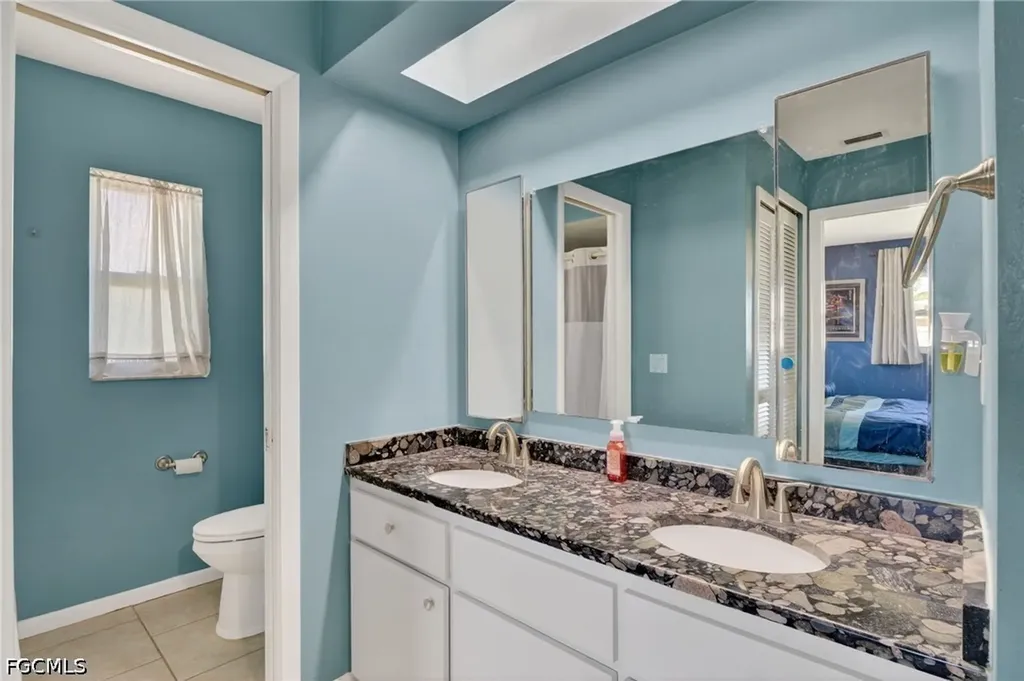 1305 SE 37th Terrace Cape Coral FL 33904