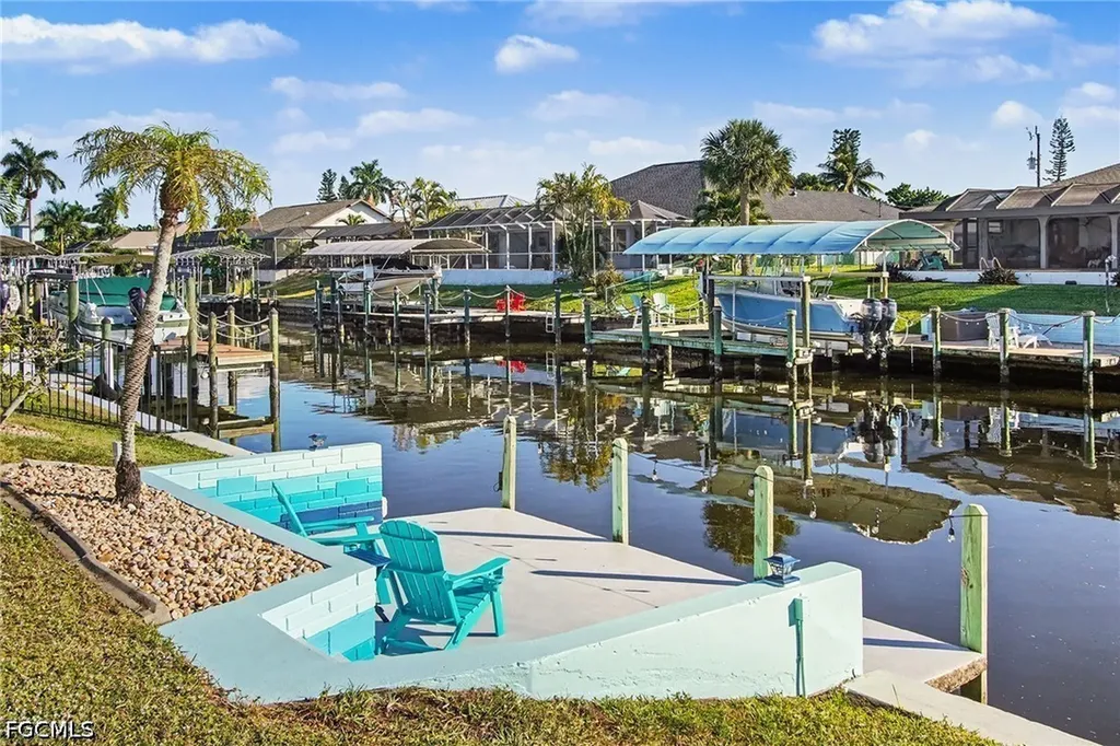 1308 SE 21st Terrace Cape Coral FL 33990