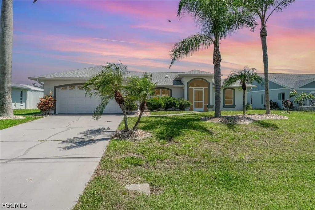 1308 SE 21st Terrace Cape Coral FL 33990