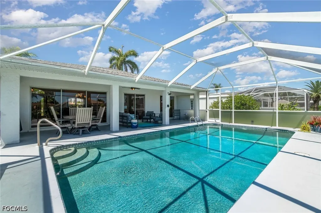 1308 SE 21st Terrace Cape Coral FL 33990