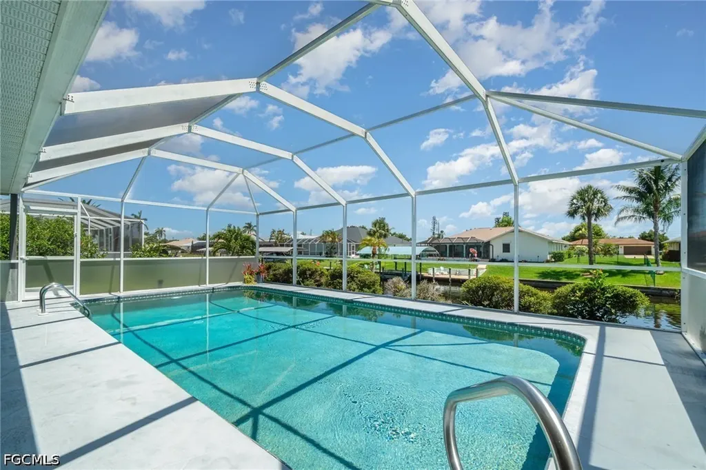 1308 SE 21st Terrace Cape Coral FL 33990