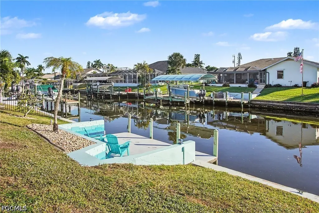 1308 SE 21st Terrace Cape Coral FL 33990