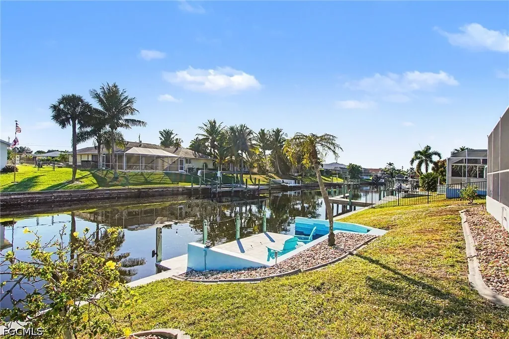 1308 SE 21st Terrace Cape Coral FL 33990