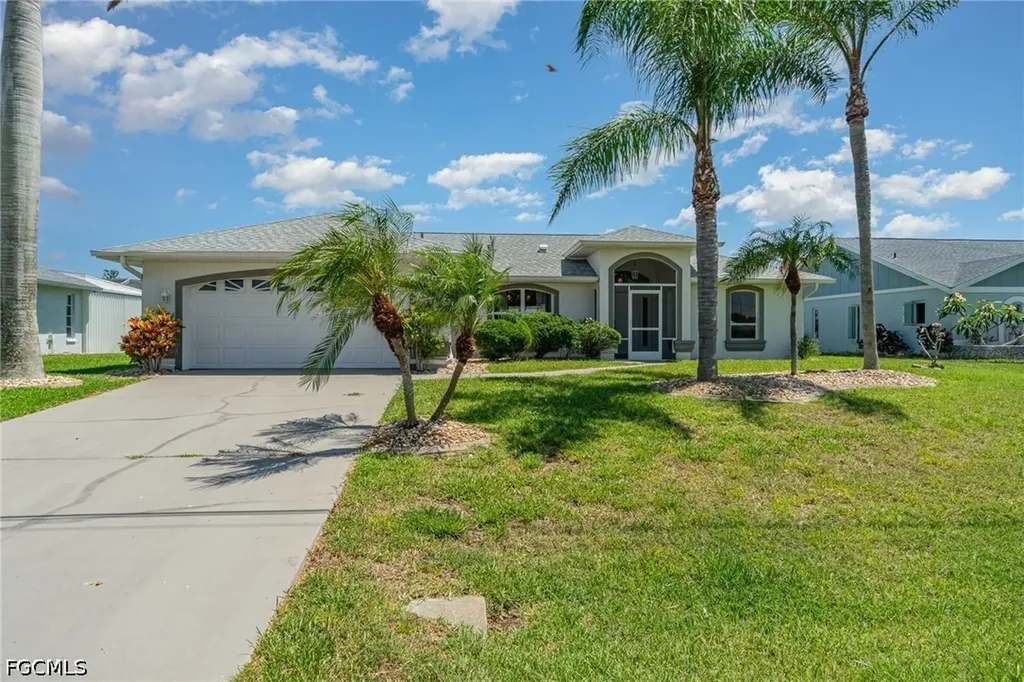 1308 SE 21st Terrace Cape Coral FL 33990
