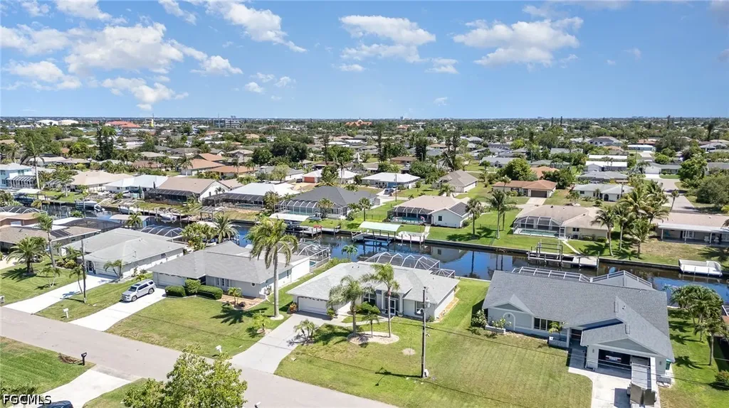 1308 SE 21st Terrace Cape Coral FL 33990