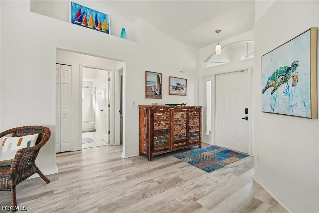 1308 SE 21st Terrace Cape Coral FL 33990