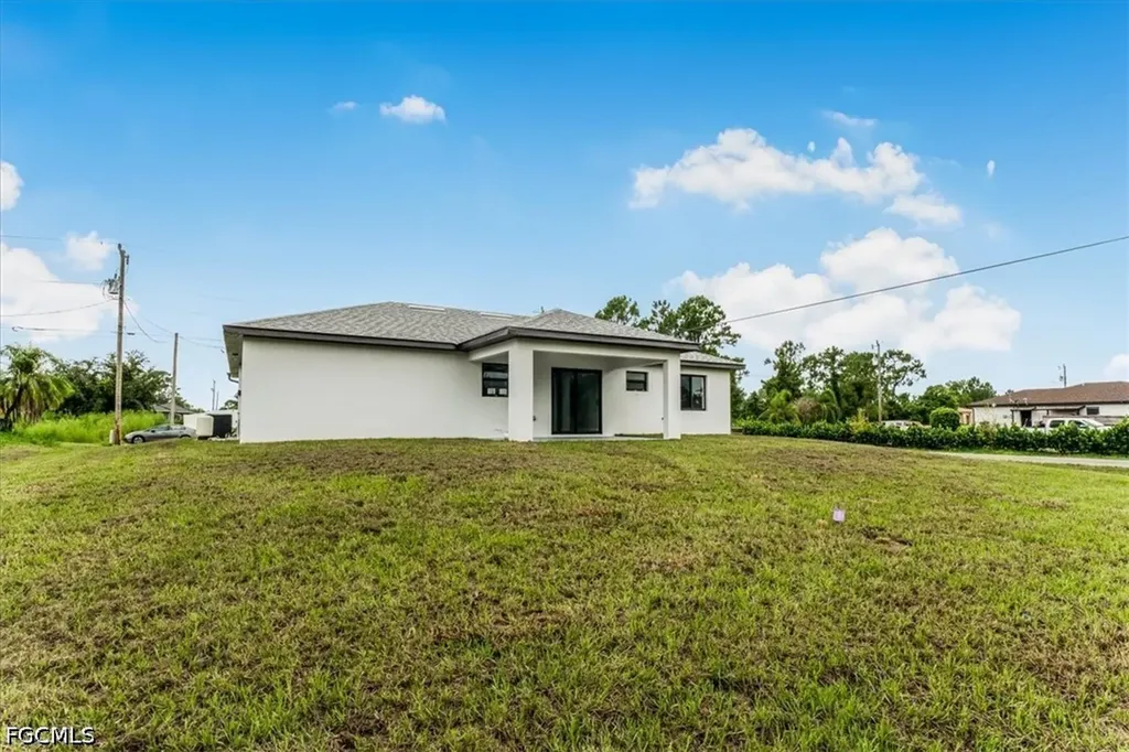 3609 22nd Street SW Lehigh Acres FL 33976