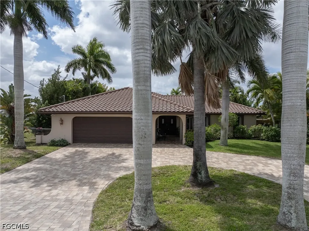 2018 SE 29th Street Cape Coral FL 33904