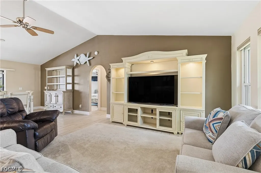 2018 SE 29th Street Cape Coral FL 33904