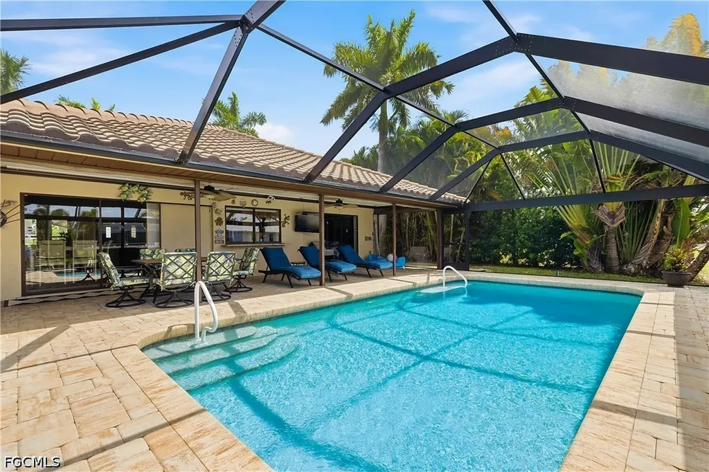 2018 SE 29th Street Cape Coral FL 33904