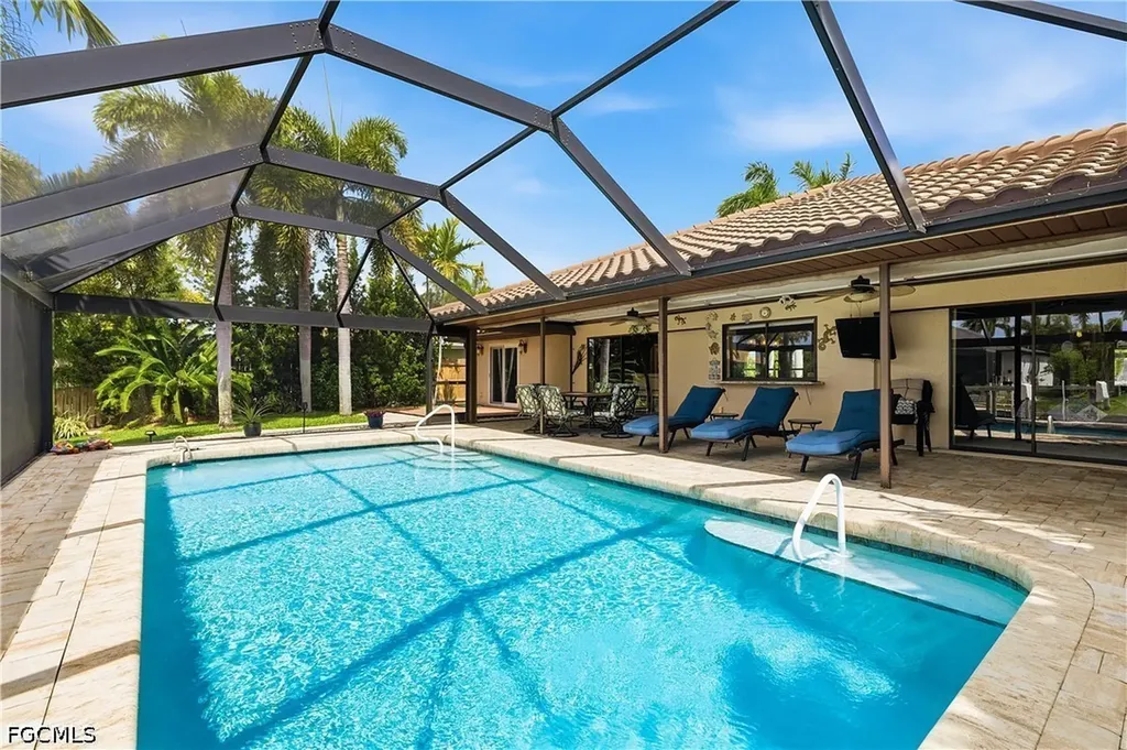 2018 SE 29th Street Cape Coral FL 33904