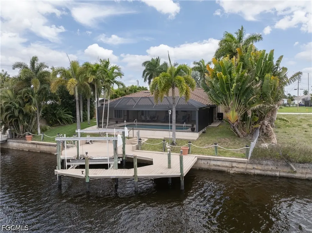2018 SE 29th Street Cape Coral FL 33904