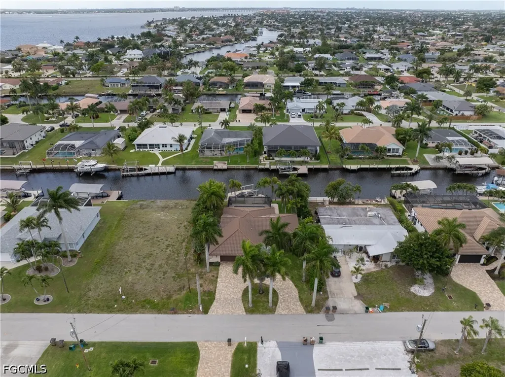 2018 SE 29th Street Cape Coral FL 33904