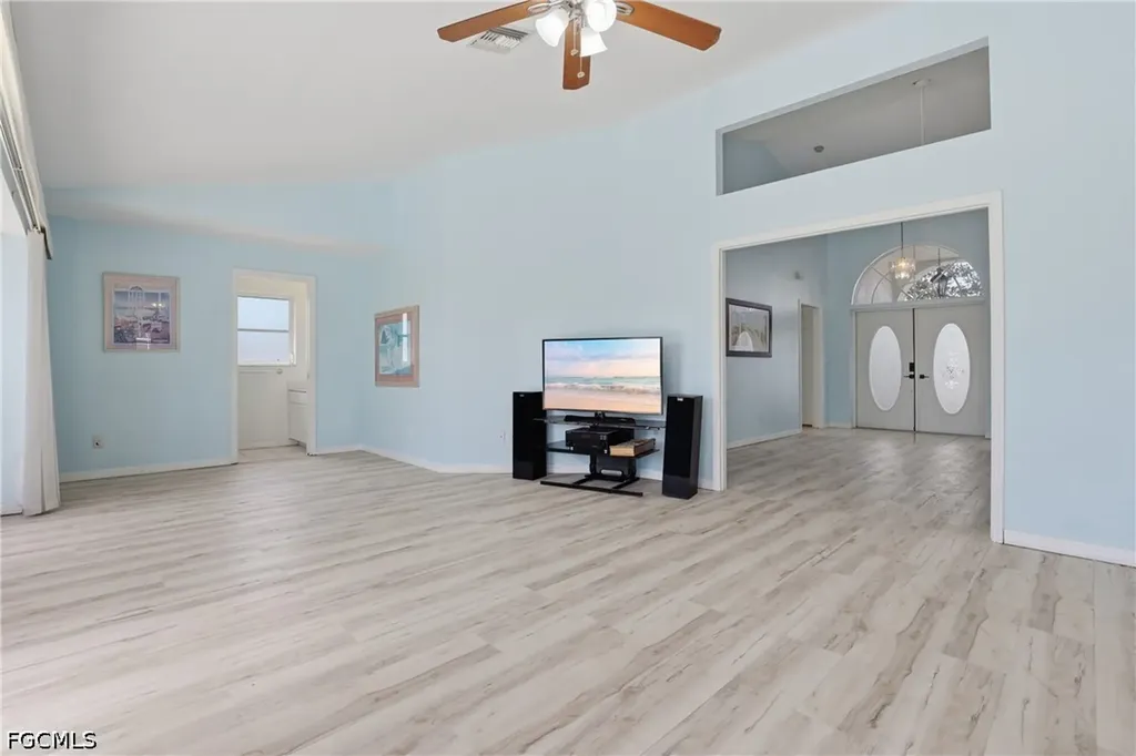 1022 SW 18th Terrace Cape Coral FL 33991