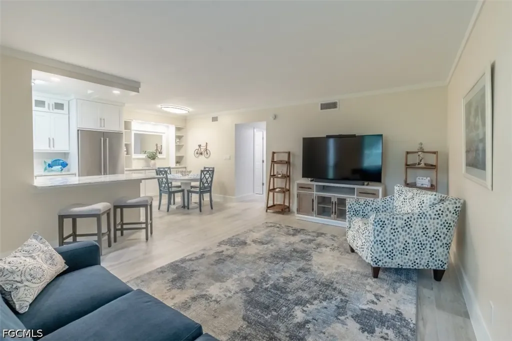 1100 Gulf Shore Boulevard N Naples FL 34102