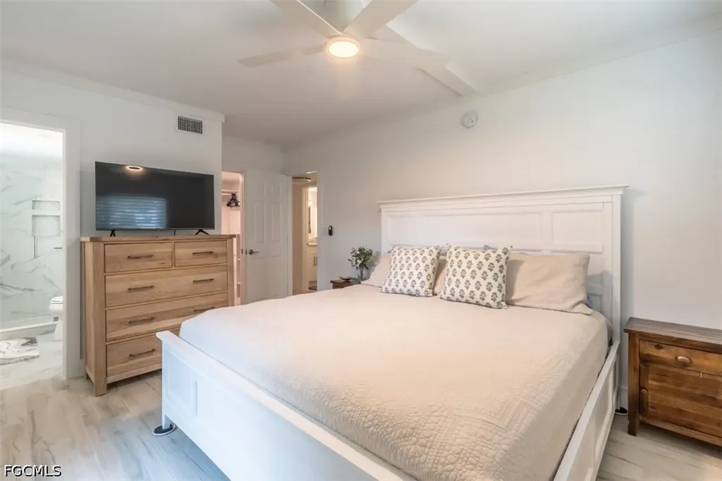 1100 Gulf Shore Boulevard N Naples FL 34102