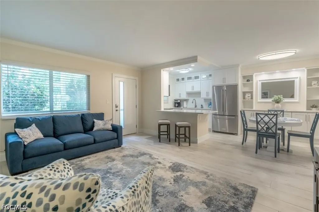 1100 Gulf Shore Boulevard N Naples FL 34102