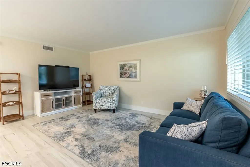 1100 Gulf Shore Boulevard N Naples FL 34102
