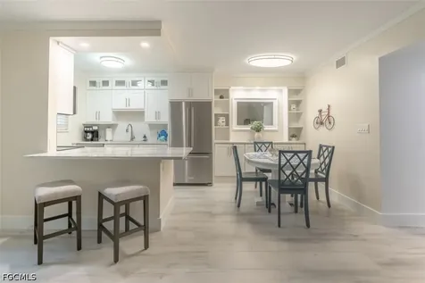 1100 Gulf Shore Boulevard N Naples FL 34102