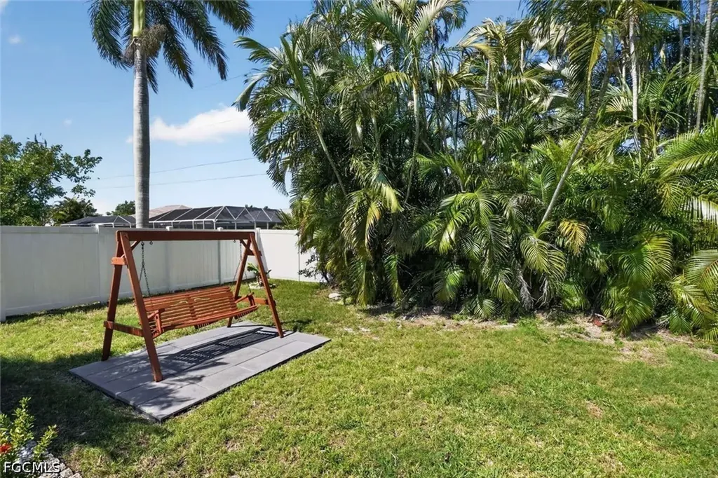 3418 SW 5th Place Cape Coral FL 33914
