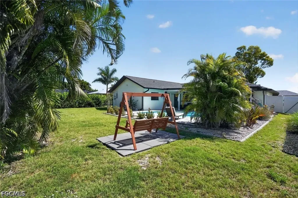 3418 SW 5th Place Cape Coral FL 33914