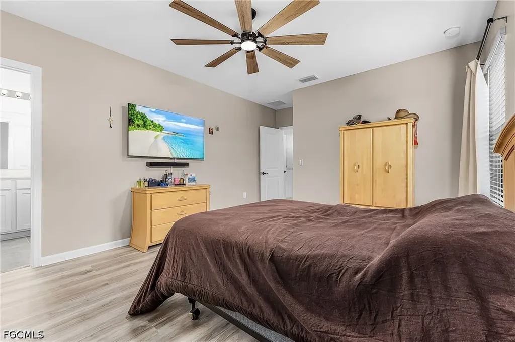1682 Lake Jessup Circle Cape Coral FL 33909