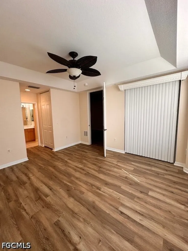 1105 Van Loon Commons Circle Cape Coral FL 33909