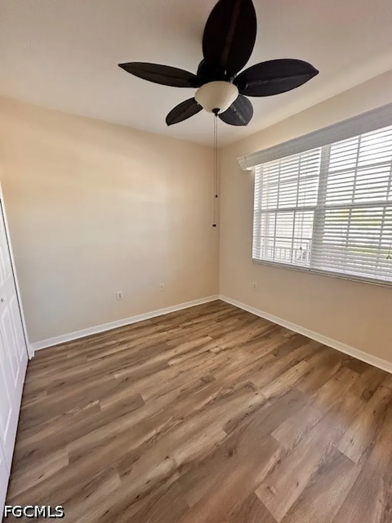 1105 Van Loon Commons Circle Cape Coral FL 33909