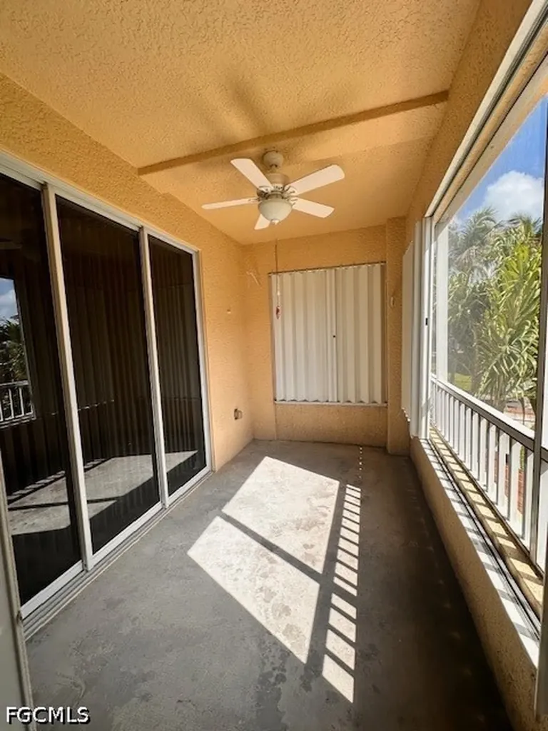 1105 Van Loon Commons Circle Cape Coral FL 33909