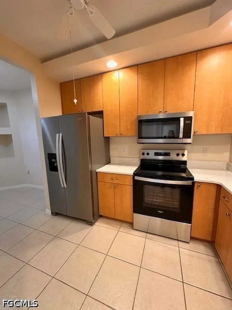 1105 Van Loon Commons Circle Cape Coral FL 33909