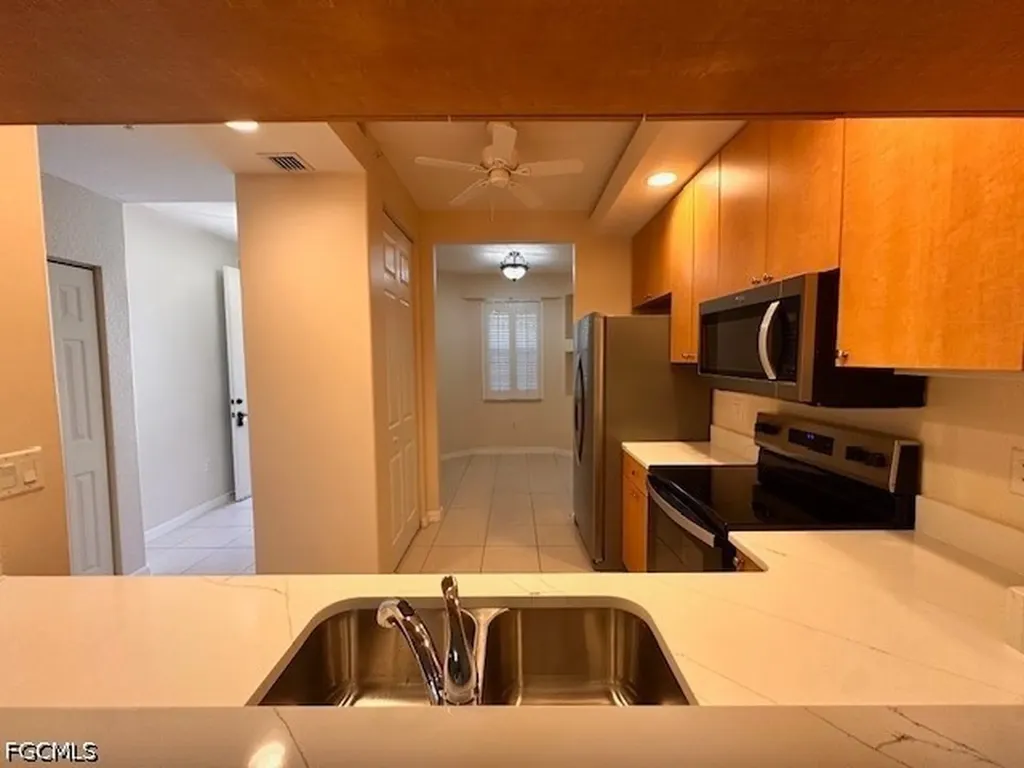 1105 Van Loon Commons Circle Cape Coral FL 33909