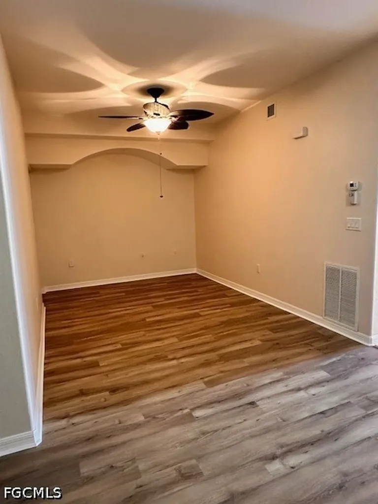 1105 Van Loon Commons Circle Cape Coral FL 33909