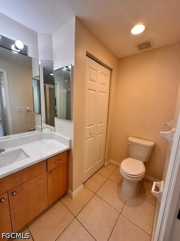1105 Van Loon Commons Circle Cape Coral FL 33909