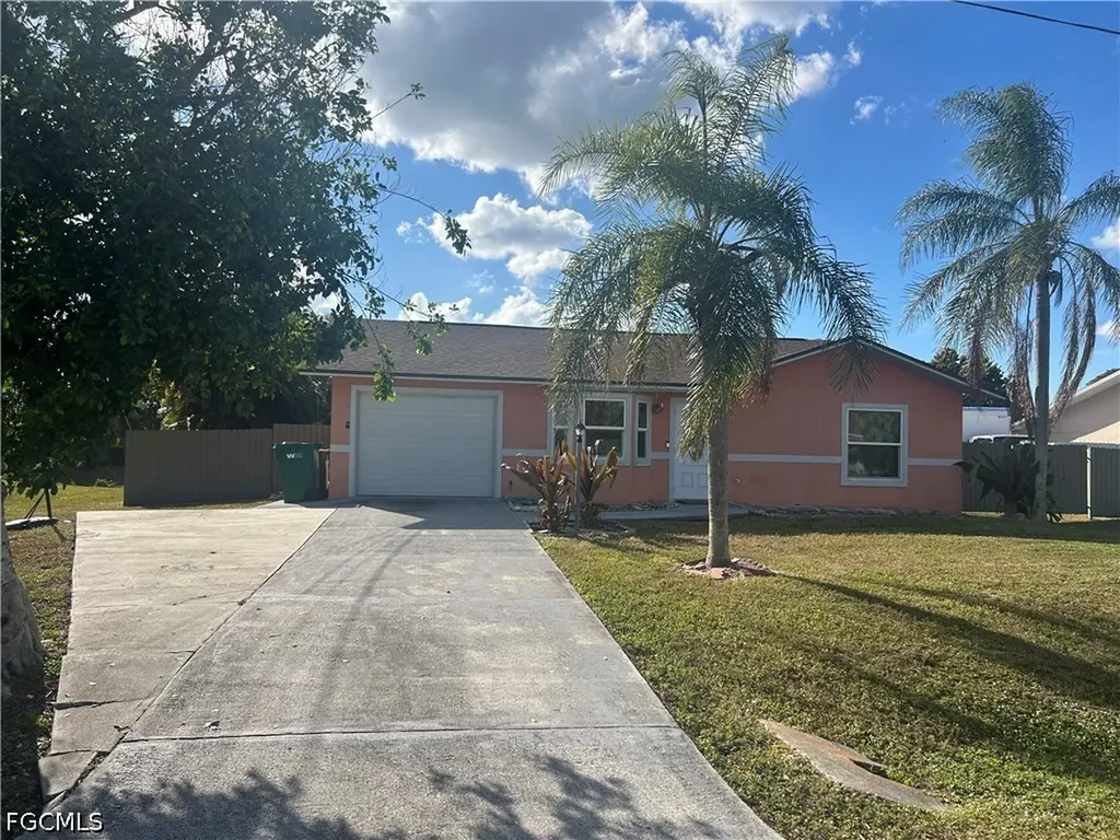 2049 50th Street SW Naples FL 34116