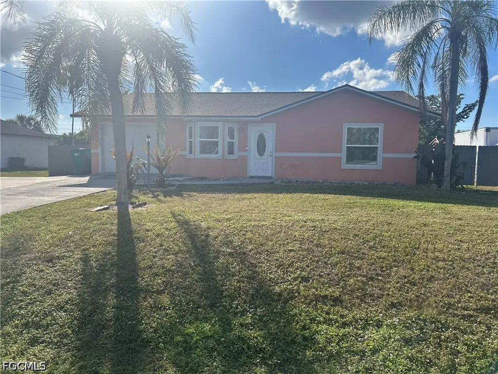 2049 50th Street SW Naples FL 34116