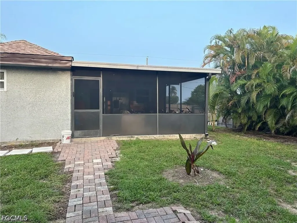 2049 50th Street SW Naples FL 34116